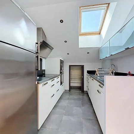 Superbe 2 83 Jean Jaures Apartment